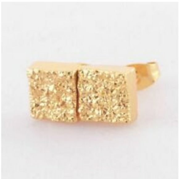 New 8mm Square Agate Druzy Geode Gold Stud Earrings. - Picture 10 of 10